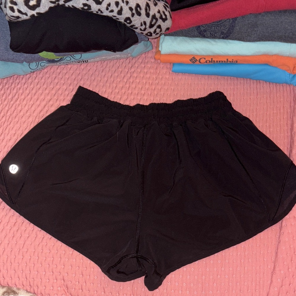 Lululemon Black Shorts 2.5 in